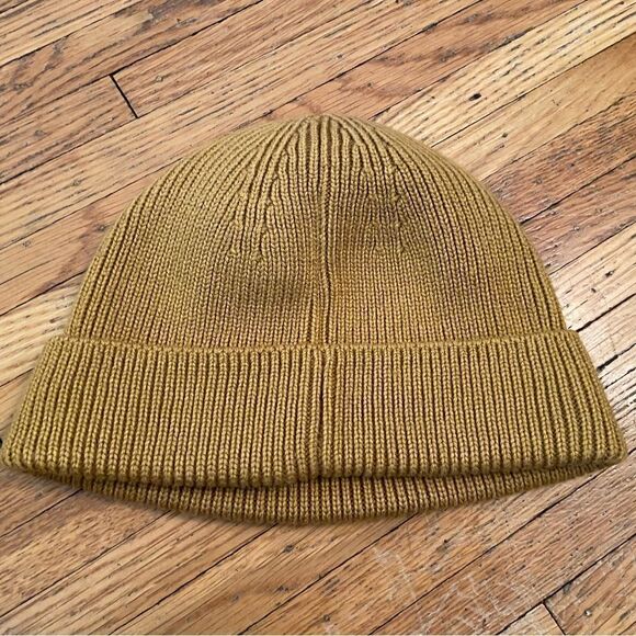 Timberland yellow/gold baby beanie - Picture 2 of 3
